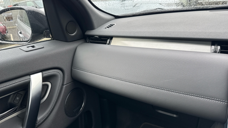 Land Rover Discovery Sport 2.0 D200 Dynamic SE 5dr Auto [5 Seat] Diesel Station Wagon